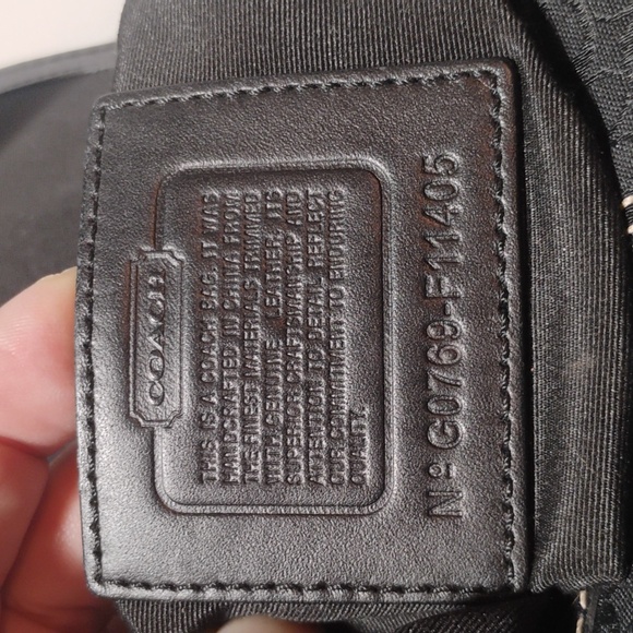 Coach Vintage Leather/Suede
Western Hobo In Great Condition
F11405 - Picture 10 of 13